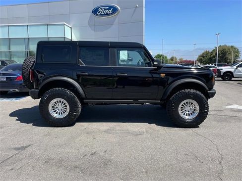 New 2025 Ford Bronco Badlands image 21