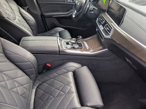 Used 2023 BMW X5 xDrive40i w/ Premium Package image 24