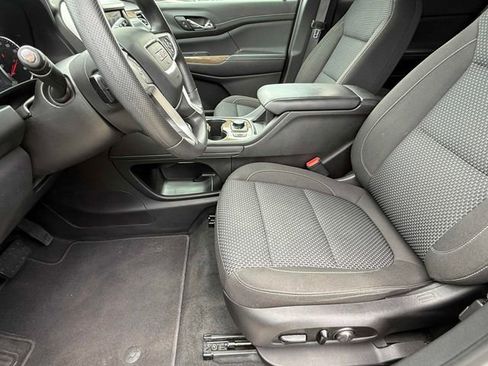 Used 2021 GMC Acadia SLE w/ Driver Convenience Package FWD image 13