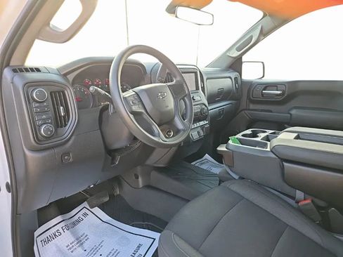 Used 2023 Chevrolet Silverado 1500 Custom Trail Boss w/ LPO, Dark Essentials Package AWD/4WD image 11