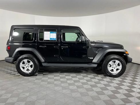 Used 2021 Jeep Wrangler Unlimited Sport w/ Sun And Sound Package AWD/4WD image 13