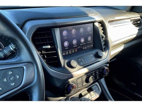 Used 2020 GMC Acadia AT4 image 9