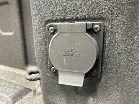 Used 2023 GMC Sierra 2500 AT4 image 46