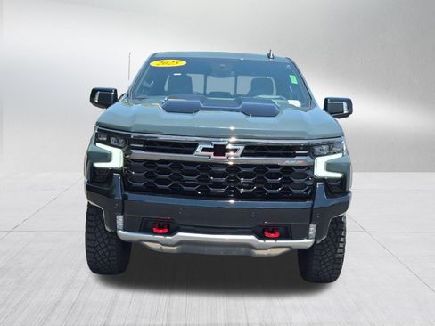 Used 2025 Chevrolet Silverado 1500 ZR2 w/ Technology Package AWD/4WD image 9