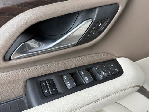 Used 2024 GMC Yukon XL Denali image 11