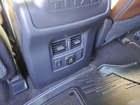 Used 2017 Nissan Titan Platinum Reserve image 10