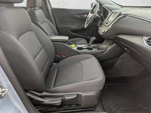 Used 2018 Chevrolet Malibu LT w/ LPO, Convenience Package 2 image 21