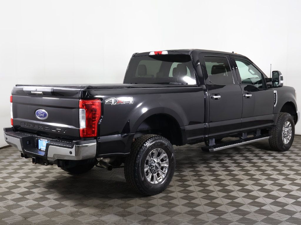 Used 2019 Ford F250 XLT w/ XLT Premium Package AWD/4WD image 8