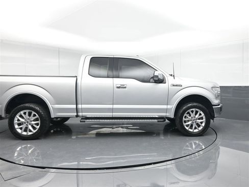 Used 2016 Ford F150 Lariat AWD/4WD image 4