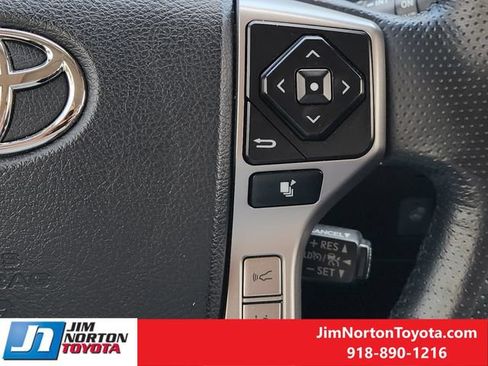 Used 2023 Toyota 4Runner Limited AWD/4WD image 29