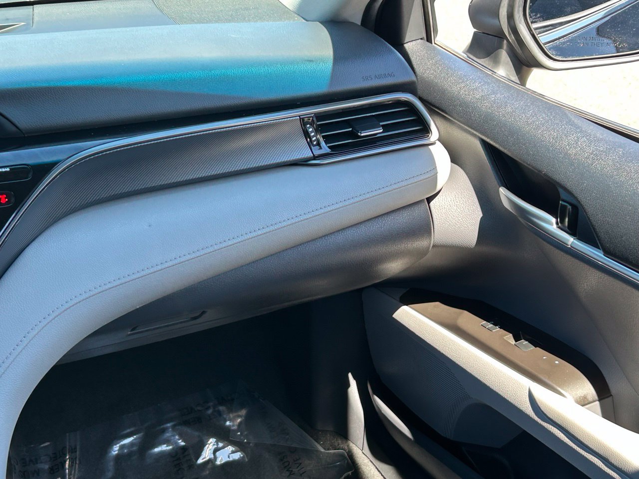 Used 2022 Toyota Camry LE w/ Carpet Mat Package (TMS) FWD image 18