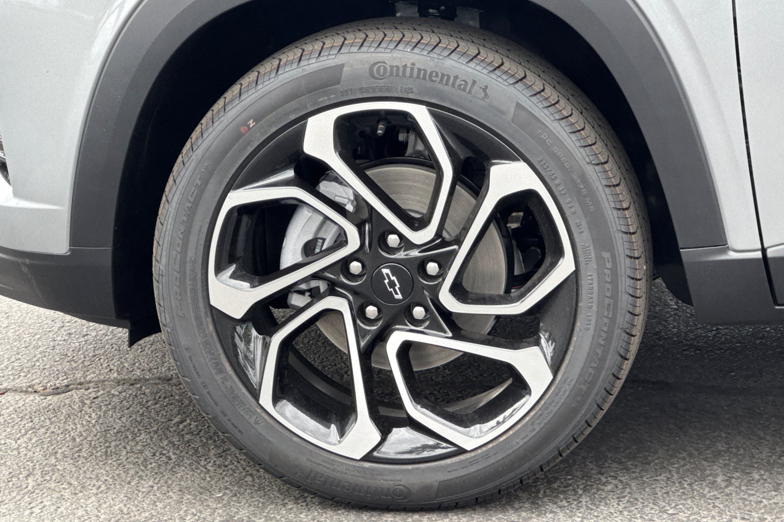 New 2026 Chevrolet Trax RS w/ Driver Confidence Package FWD image 24