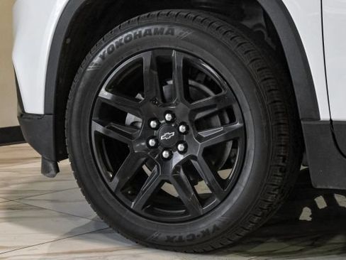 Used 2020 Chevrolet Traverse LT FWD image 56