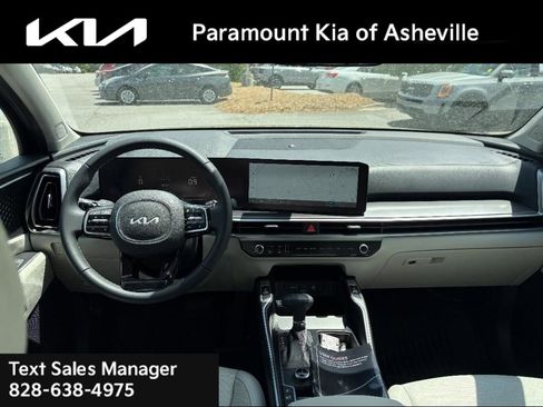 New 2025 Kia Sorento EX w/ Panoramic Sunroof Package image 7