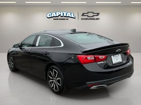 Used 2025 Chevrolet Malibu RS image 3