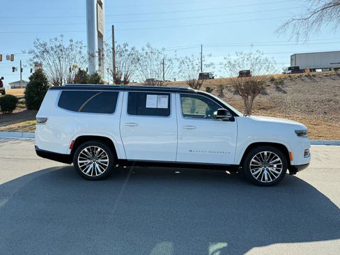 Used 2024 Jeep Grand Wagoneer L Series III image 6