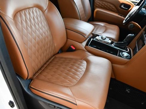 Used 2024 INFINITI QX80 Sensory AWD/4WD image 33