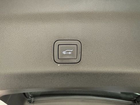 Used 2025 Cadillac Escalade Sport w/ Touring Package image 31