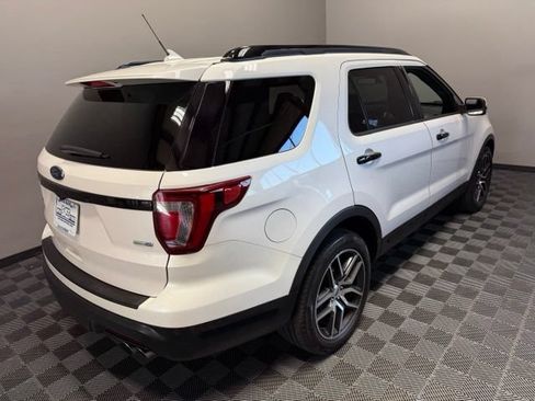 Used 2019 Ford Explorer Sport w/ Equipment Group 401A AWD/4WD image 8