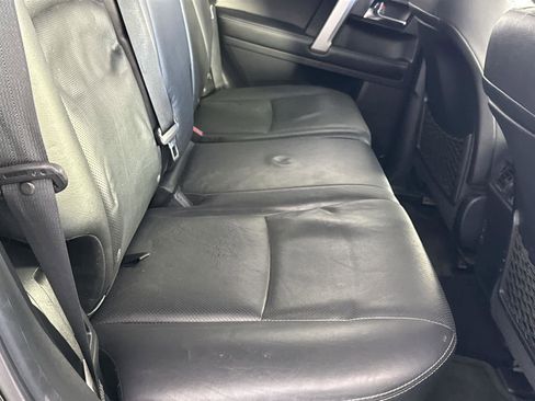 Used 2015 Toyota 4Runner Limited image 15