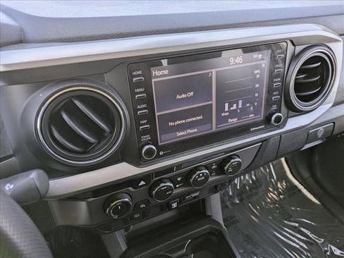 Used 2021 Toyota Tacoma SR5 AWD/4WD image 11