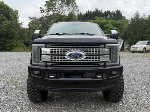 Used 2018 Ford F250 Platinum w/ Platinum Ultimate Package AWD/4WD image 2