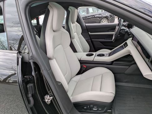 Used 2024 Porsche Taycan image 24