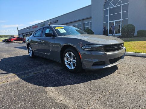 Used 2023 Dodge Charger SXT image 1