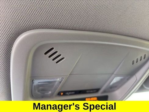 Used 2024 Chevrolet Malibu LT image 28