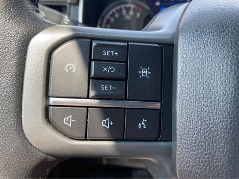 Used 2022 Ford F150 XLT w/ Equipment Group 302A High AWD/4WD image 21