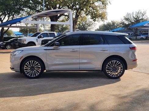 Used 2022 Lincoln Corsair Reserve w/ Equipment Group 201A image 12