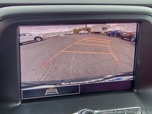 Used 2021 Chevrolet Camaro LT RWD image 14