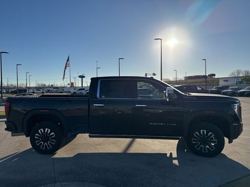 Used 2026 GMC Sierra 2500 Denali Ultimate image 18