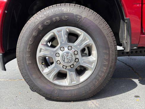 New 2026 RAM 2500 Big Horn AWD/4WD image 32