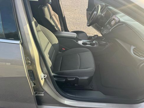 Used 2024 Chevrolet Malibu LT image 12