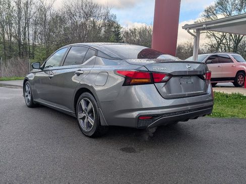 Used 2021 Nissan Altima 2.5 S w/ Driver Assist Package image 3
