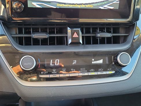 Used 2024 Toyota Corolla LE FWD image 28