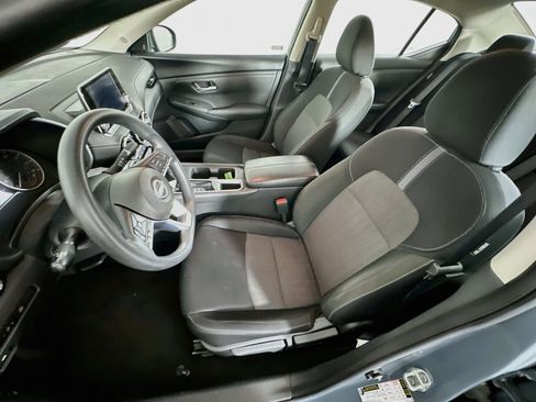 Used 2025 Nissan Sentra SV FWD image 13