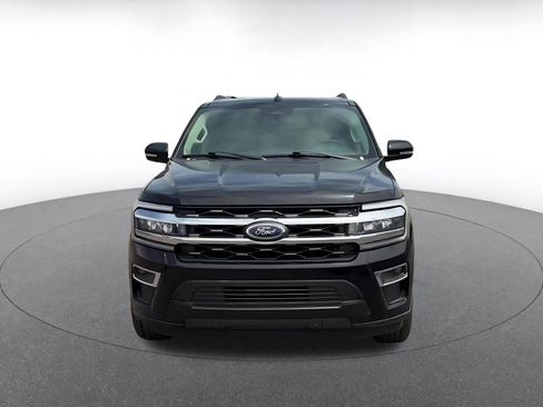 Used 2024 Ford Expedition Limited RWD image 4