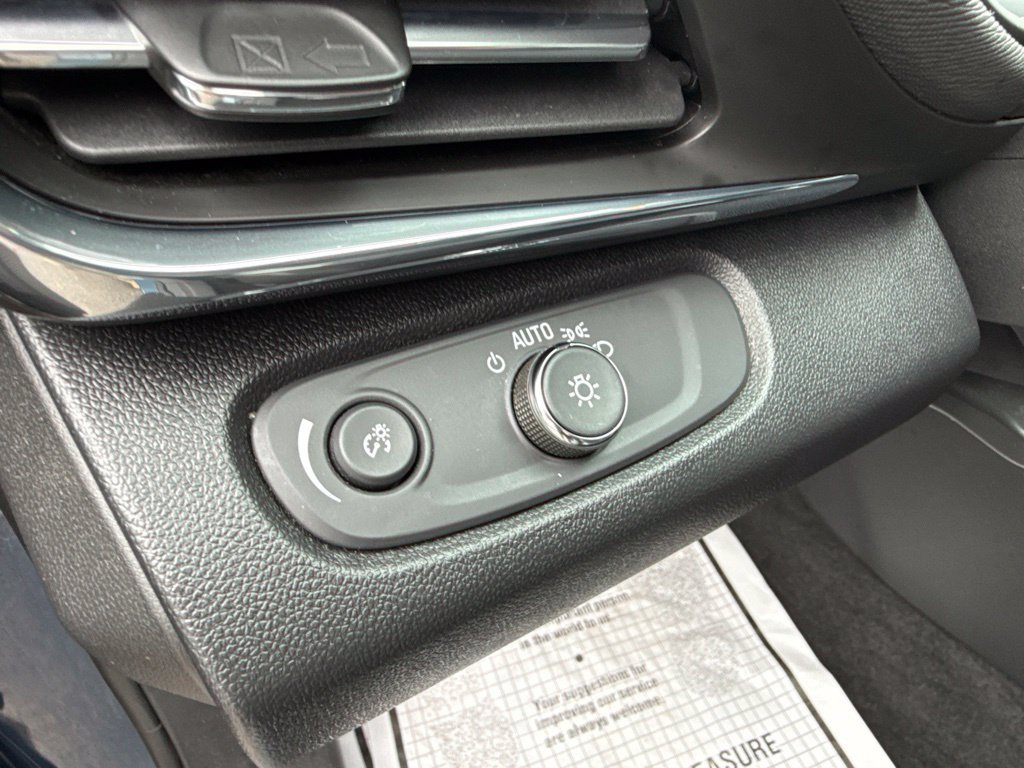 Used 2025 Buick Envista Preferred w/ Convenience I Package FWD image 20