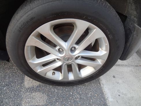 Used 2013 Nissan Juke SL AWD/4WD image 14