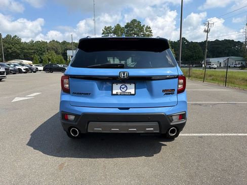 Certified 2024 Honda Passport TrailSport image 6