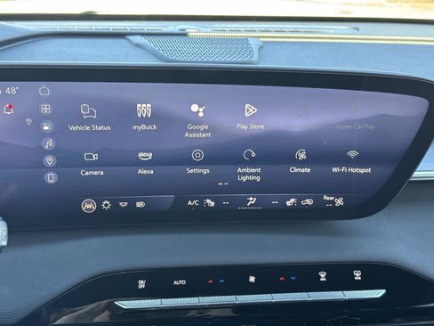 Used 2025 Buick Enclave Sport Touring image 26