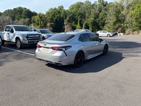 Used 2021 Toyota Camry XSE FWD image 5