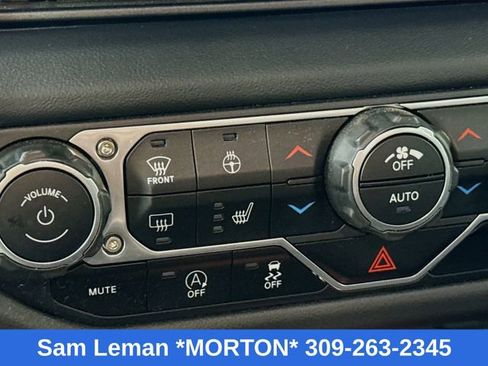 Used 2024 Jeep Gladiator Mojave w/ Convenience Group image 19