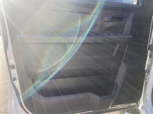 Used 2020 RAM 3500 Tradesman image 12