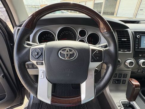 Used 2014 Toyota Sequoia Platinum AWD/4WD image 15