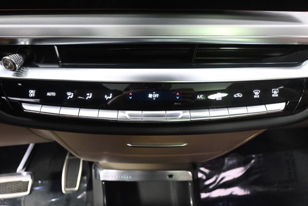 Certified 2026 Cadillac Lyriq Signature Luxury w/ Nappa Leather Package AWD/4WD image 31