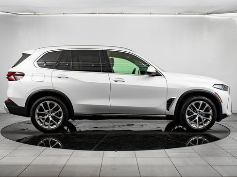New 2026 BMW X5 xDrive40i w/ Climate Comfort Package image 6