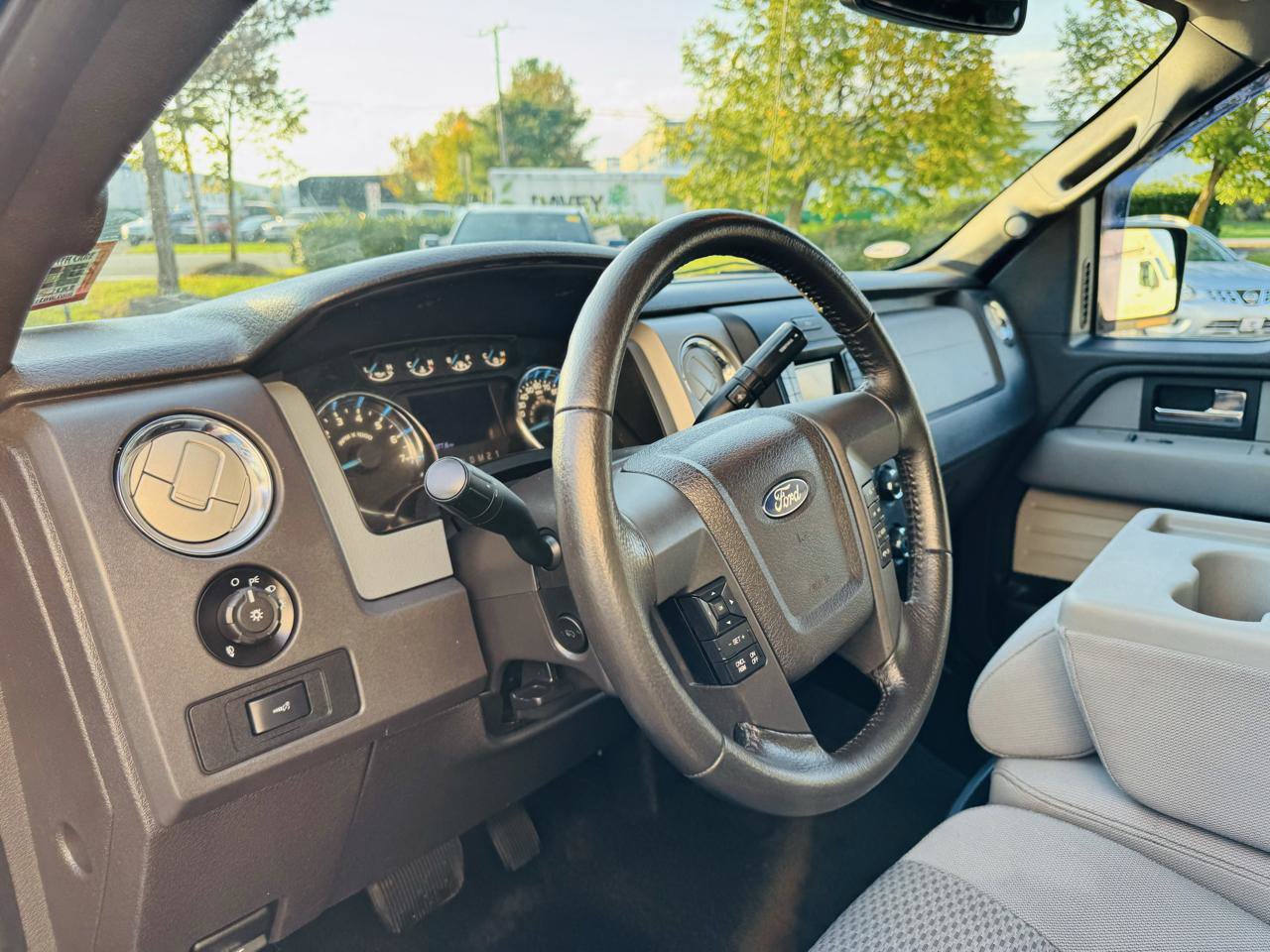 Used 2013 Ford F150 XLT w/ HD Payload Pkg AWD/4WD image 34